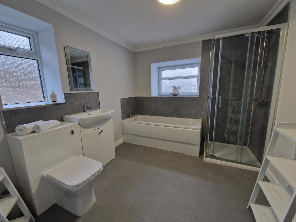 Lewis Gethin House, Newly Renovated Cottage Sleeps 9, Close To Bike Park Wales Merthyr Tydfil Zewnętrze zdjęcie